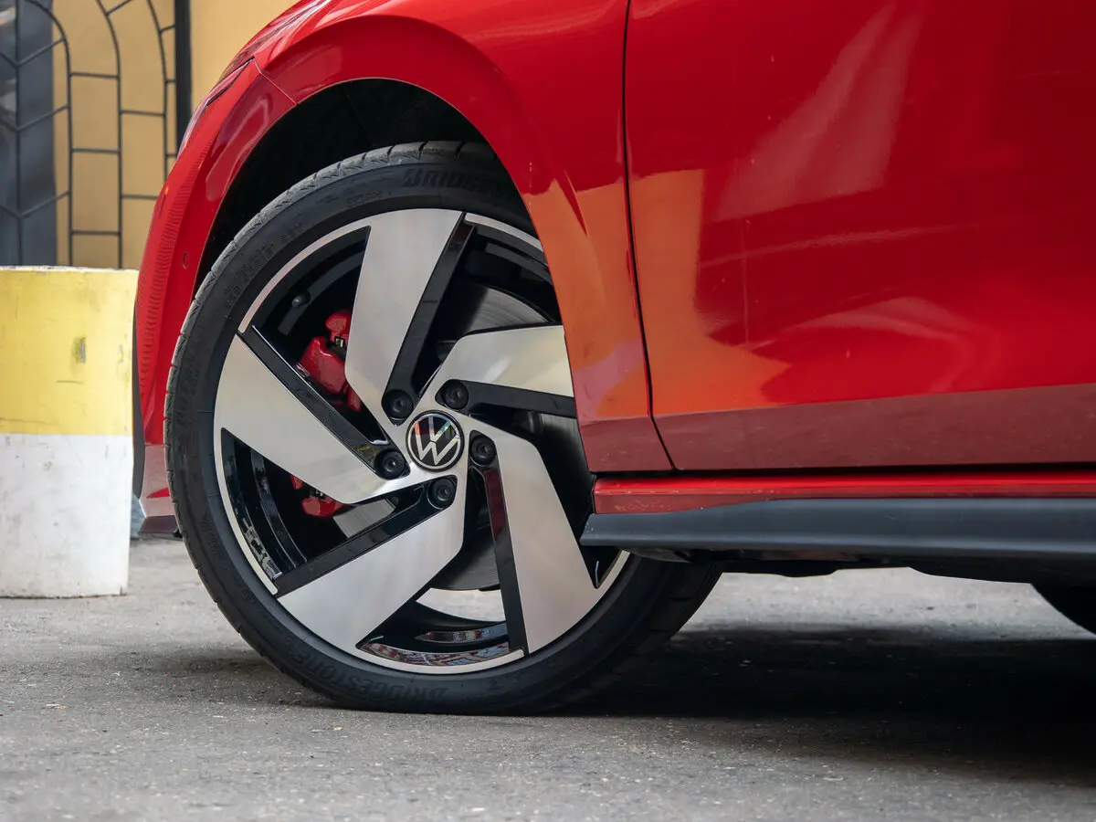 Volkswagen Golf GTI VIII Хэтчбек 5 дв. — сүрөт 33