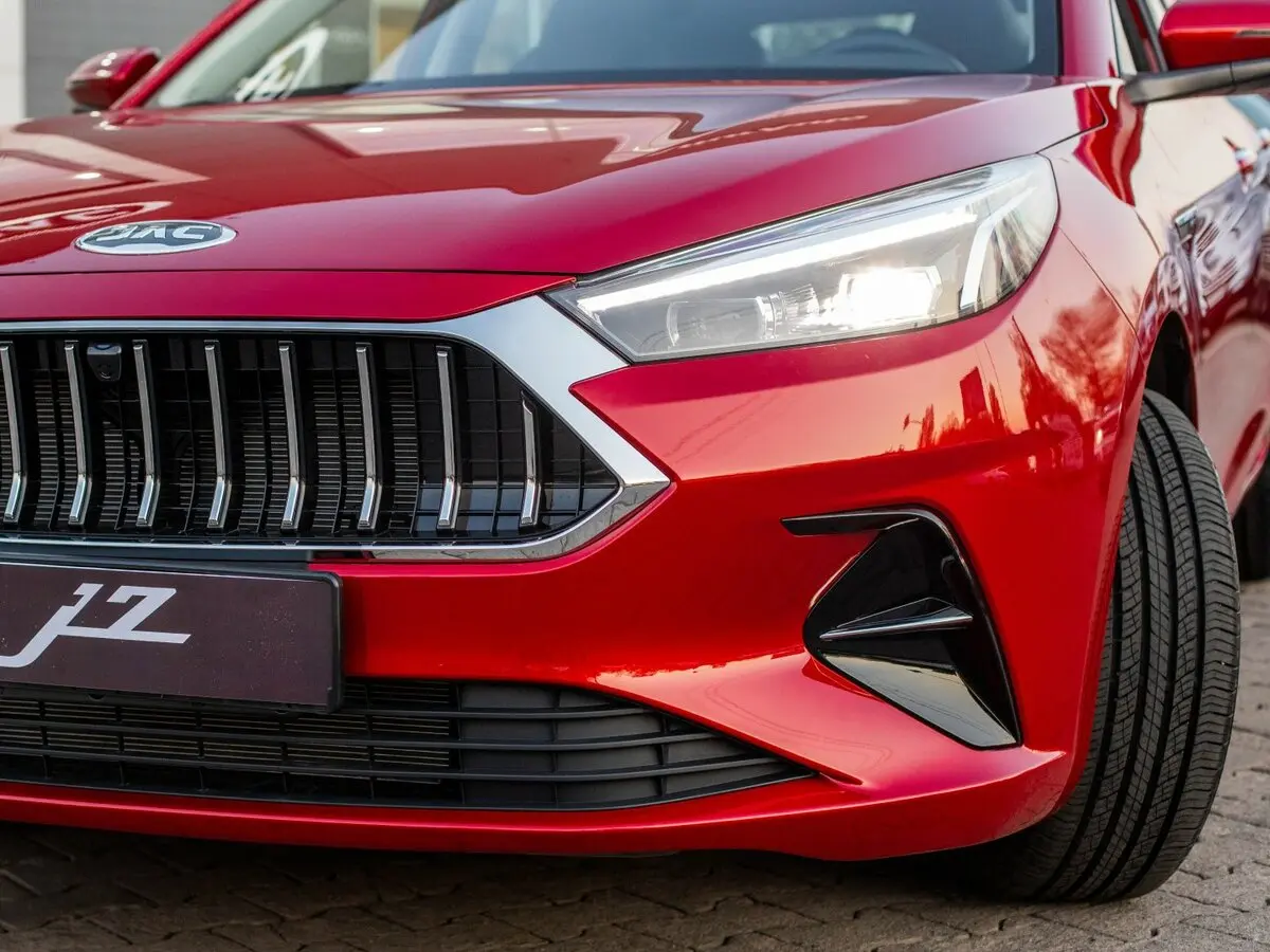 JAC J7 I Лифтбек — 照片 11