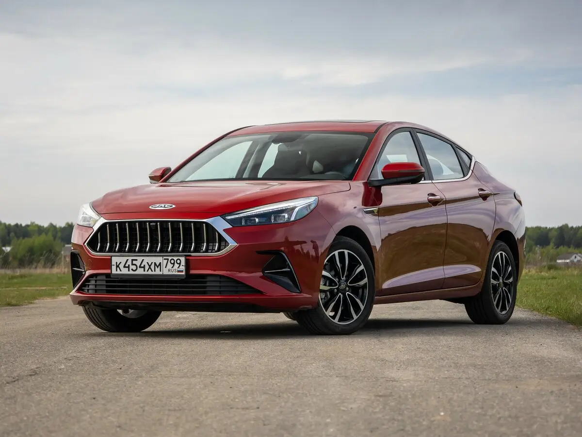 JAC J7 I Лифтбек — 照片 15