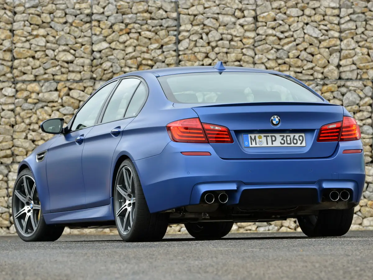 BMW M5 V (F10) Рестайлинг Седан — сүрөт 5