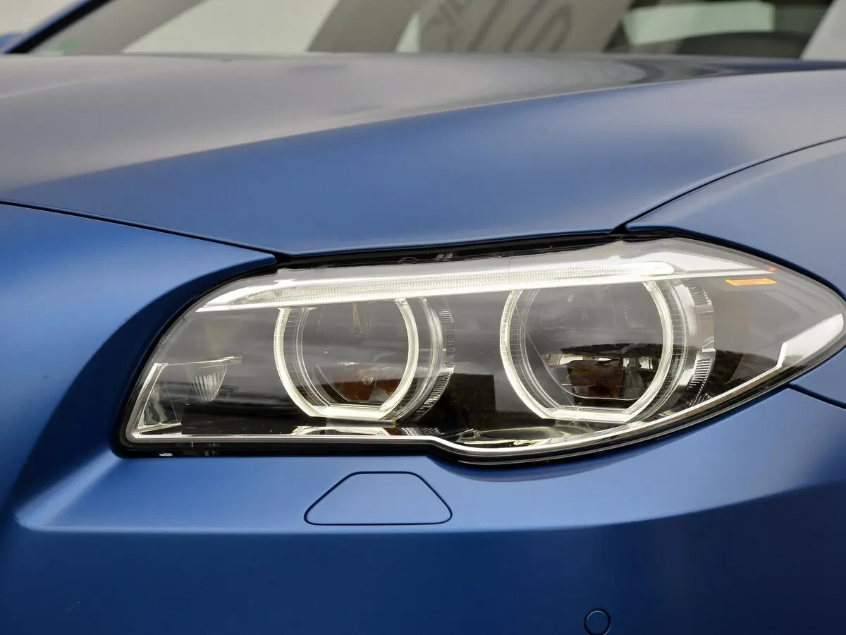 BMW M5 V (F10) Рестайлинг Седан — сүрөт 11