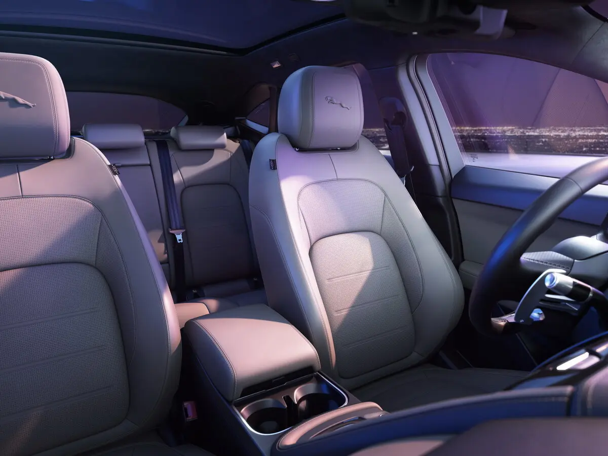 Jaguar E-Pace I Рестайлинг Внедорожник 5 дв. — сүрөт 7