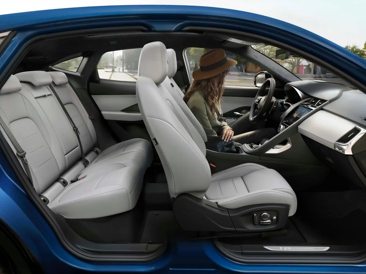 Jaguar E-Pace I Рестайлинг Внедорожник 5 дв. — сүрөт 10