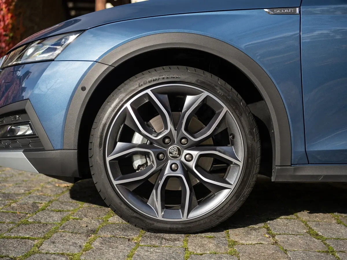Skoda Octavia IV (A8) Универсал 5 дв. Scout — сүрөт 16