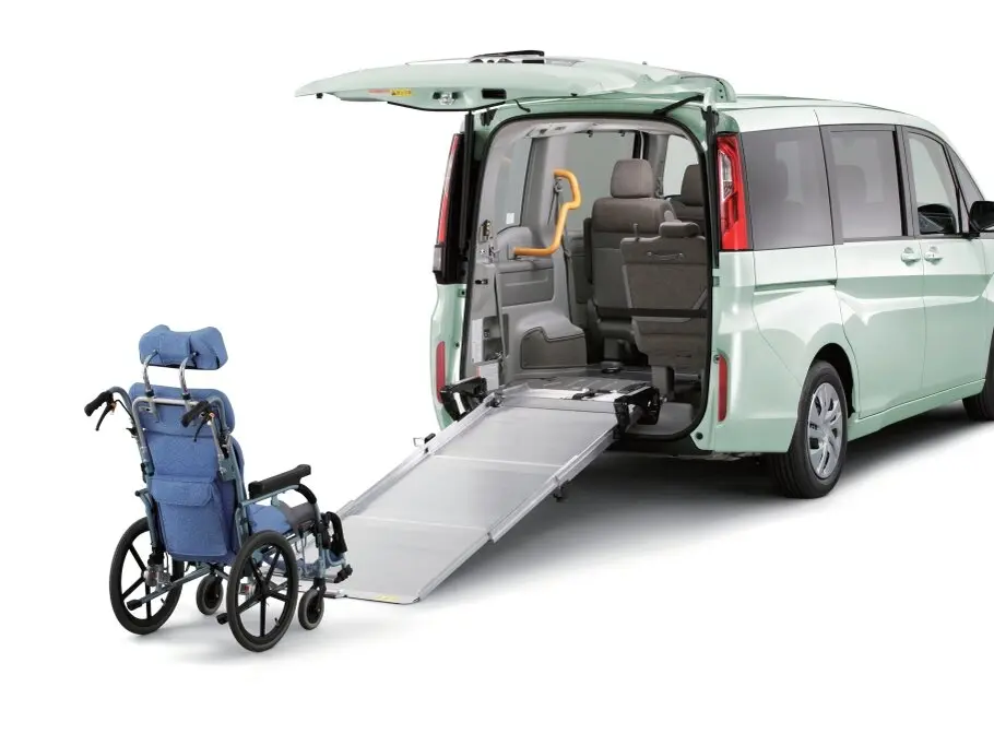 Honda Stepwgn V Рестайлинг Минивэн — фото 3