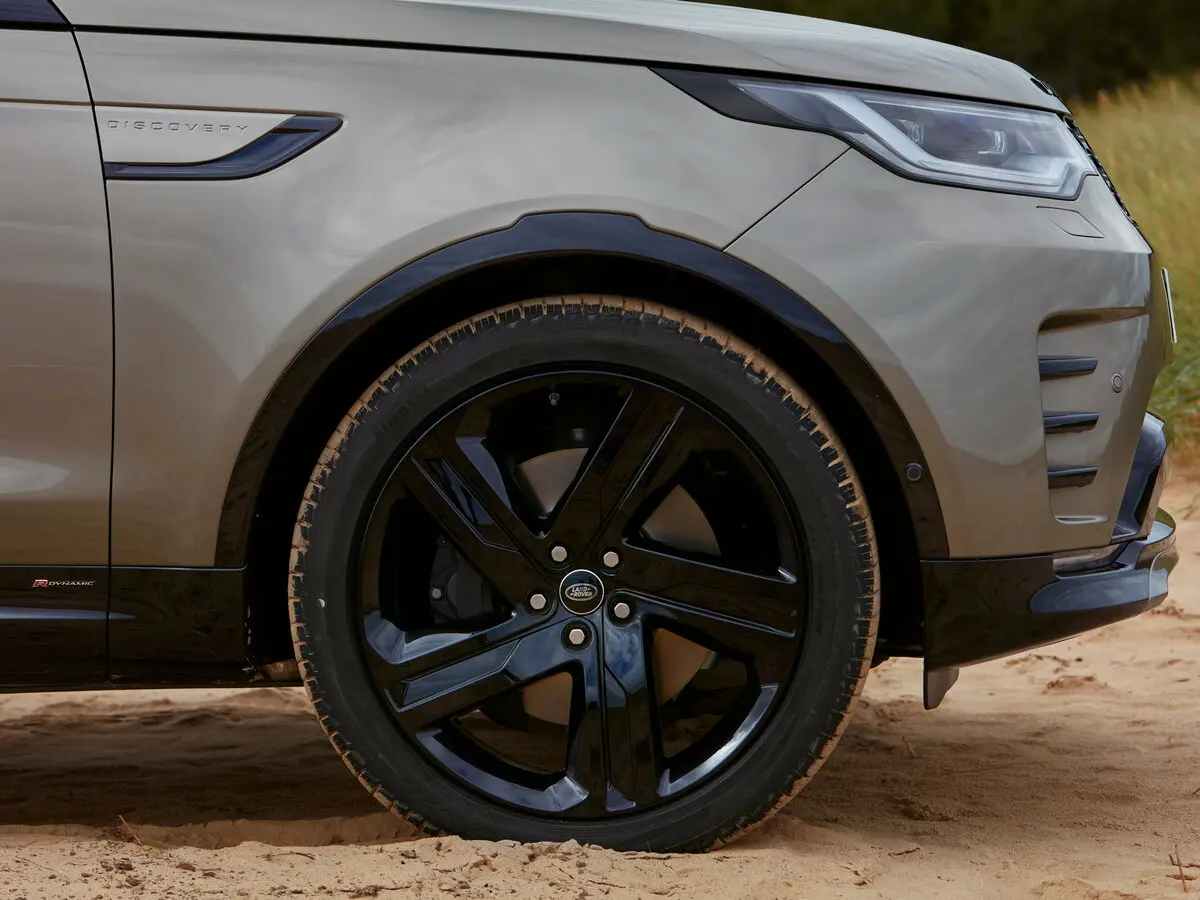 Land Rover Discovery V Рестайлинг Внедорожник 5 дв. — фото 17