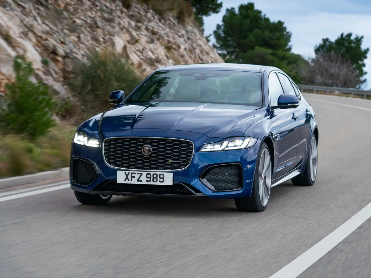 Jaguar XF II Рестайлинг Седан
