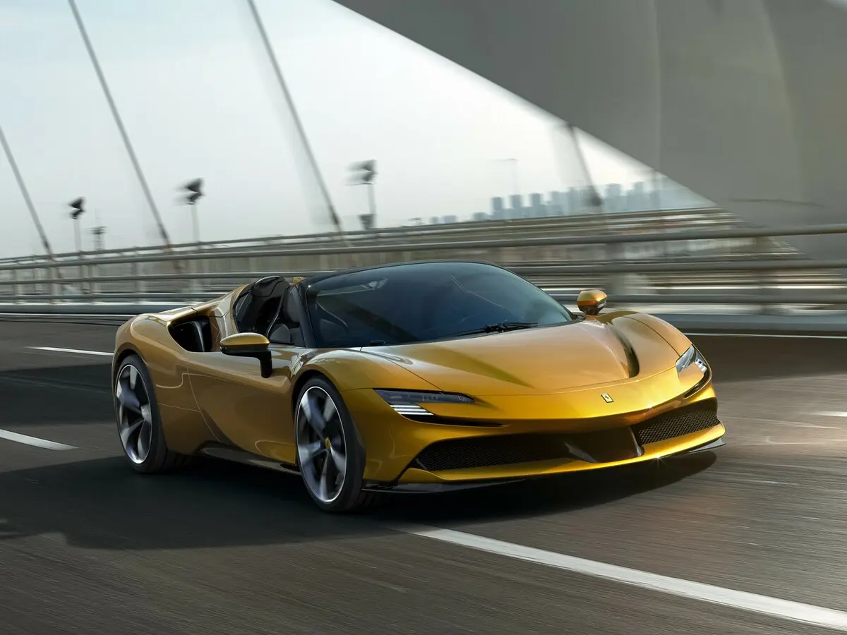 Ferrari SF90 2019 – н.в. Кабриолет Spider