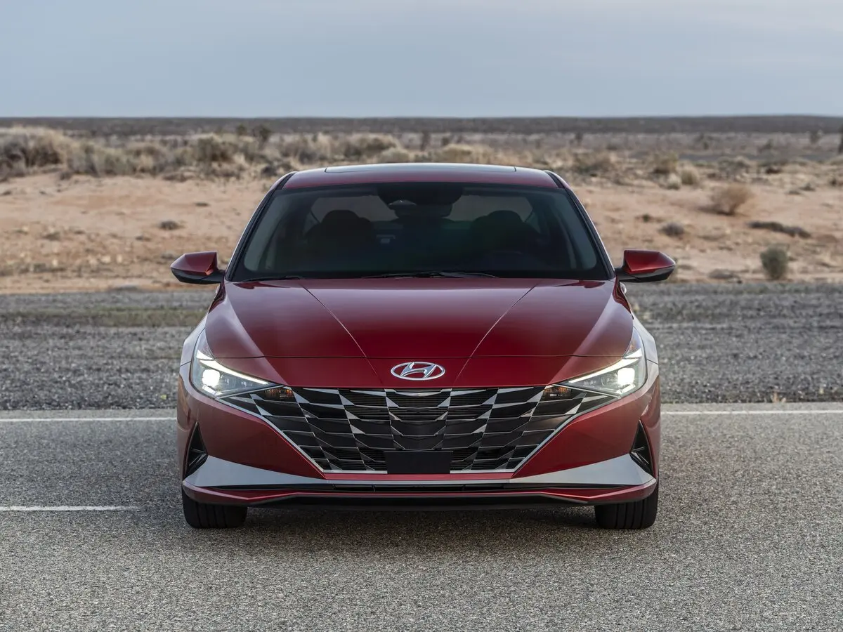 Hyundai Elantra VII (CN7) Седан — сүрөт 3