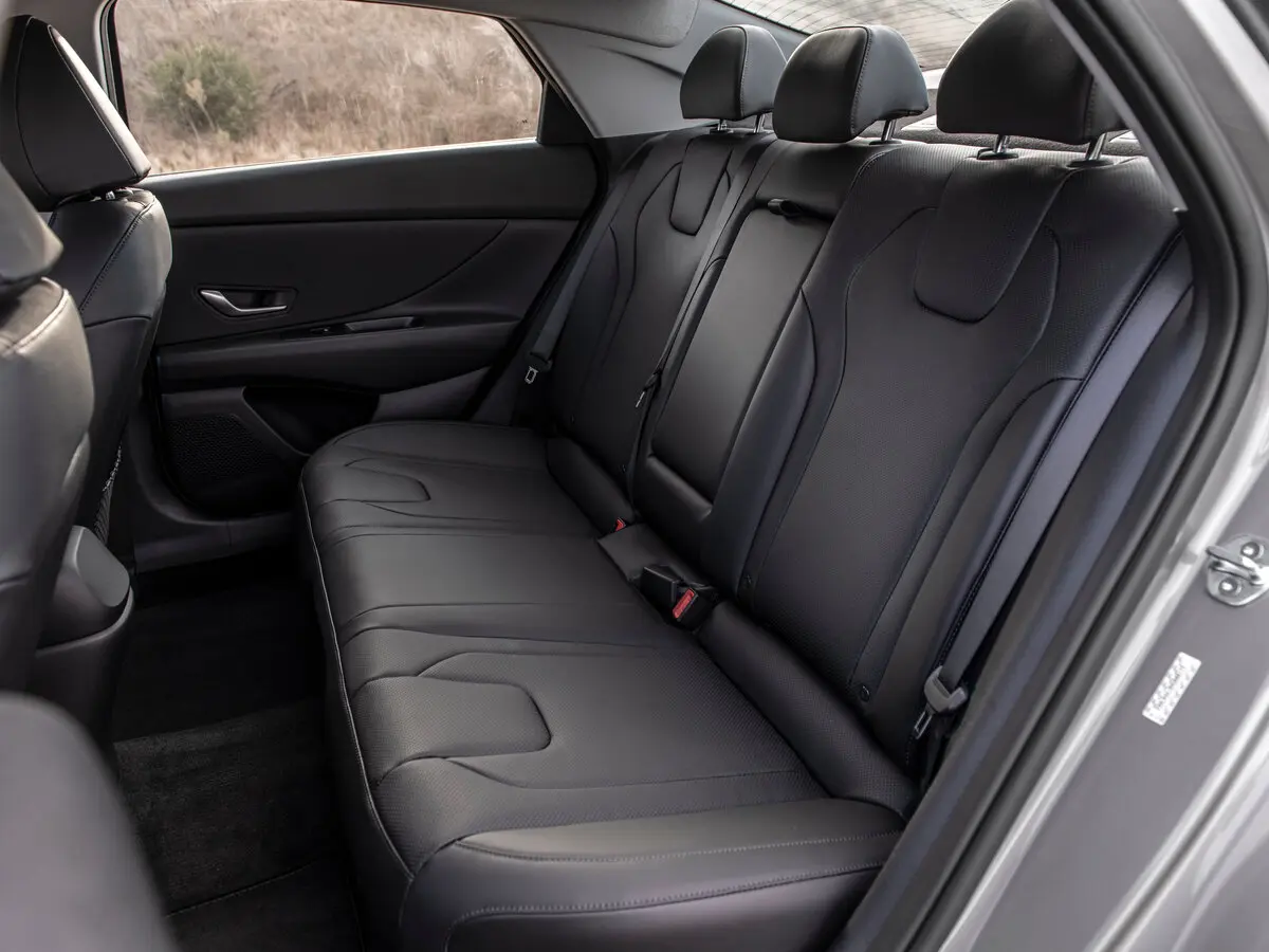 Hyundai Elantra VII (CN7) Седан — сүрөт 11