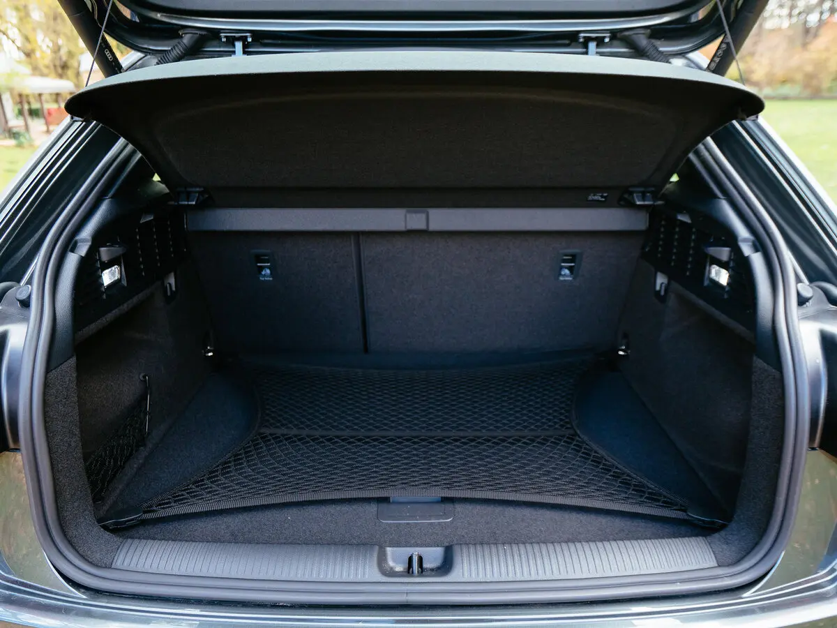 Audi SQ2 I Рестайлинг Внедорожник 5 дв. — сүрөт 9