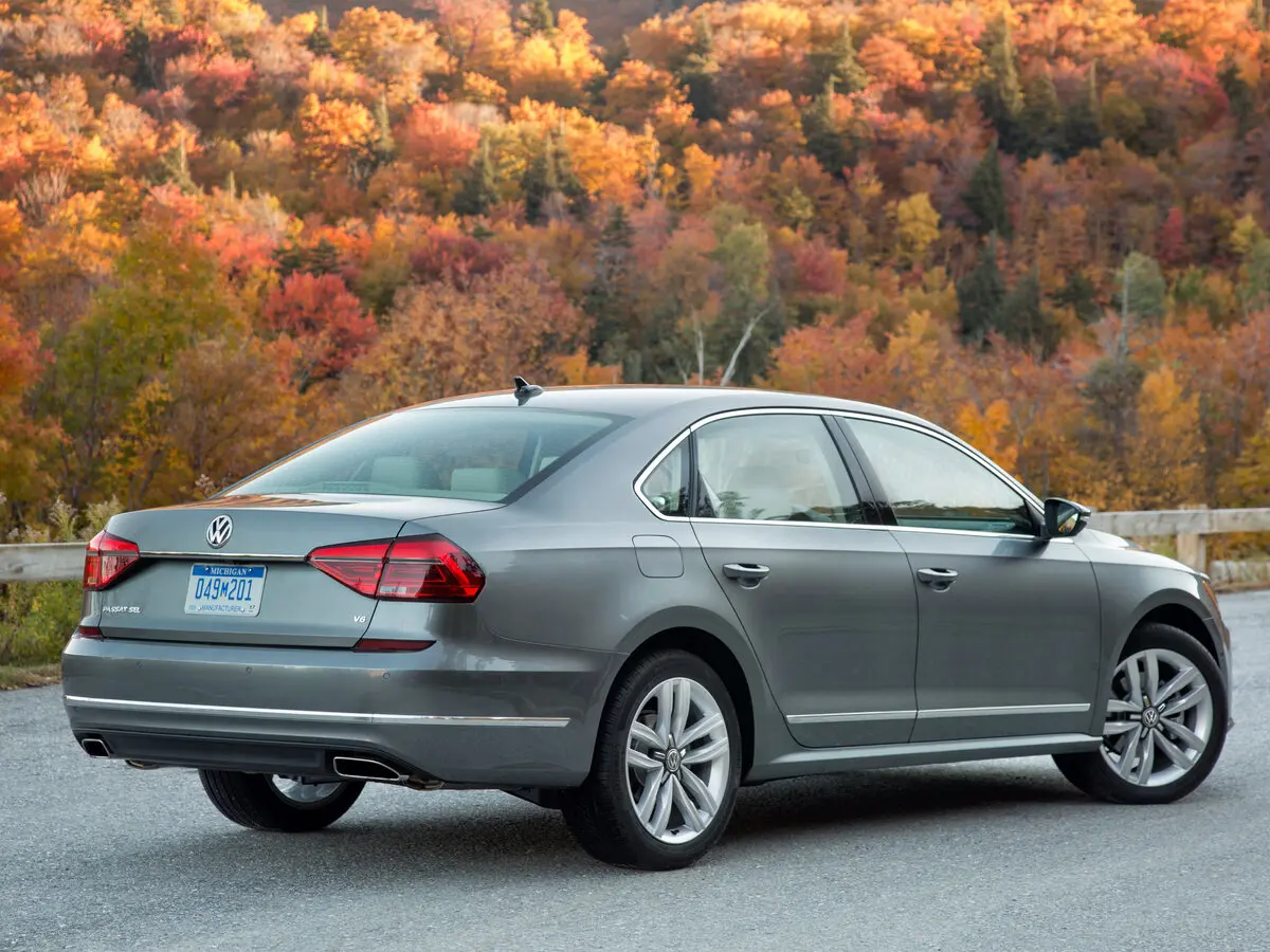 Volkswagen Passat (North America and China) I Рестайлинг Седан — сүрөт 5