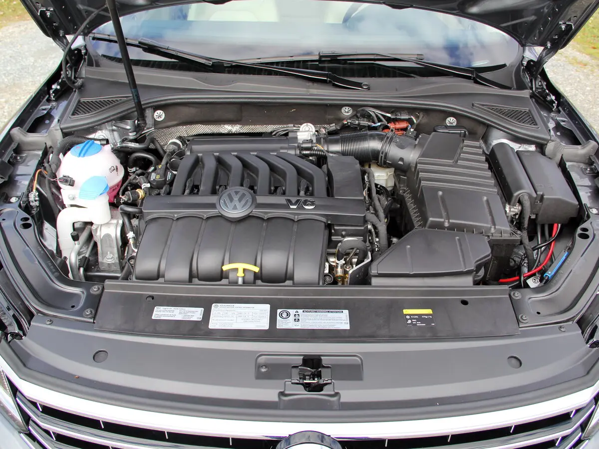 Volkswagen Passat (North America and China) I Рестайлинг Седан — сүрөт 15
