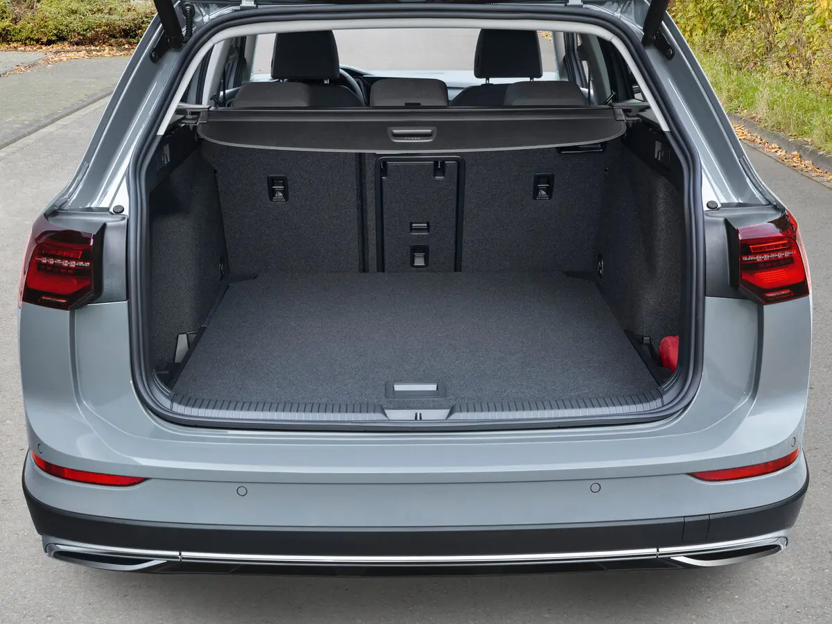 Volkswagen Golf VIII Универсал 5 дв. Alltrack — фото 10