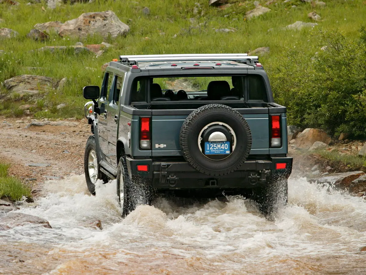 Hummer H2 I Рестайлинг Пикап Двойная кабина — сүрөт 4