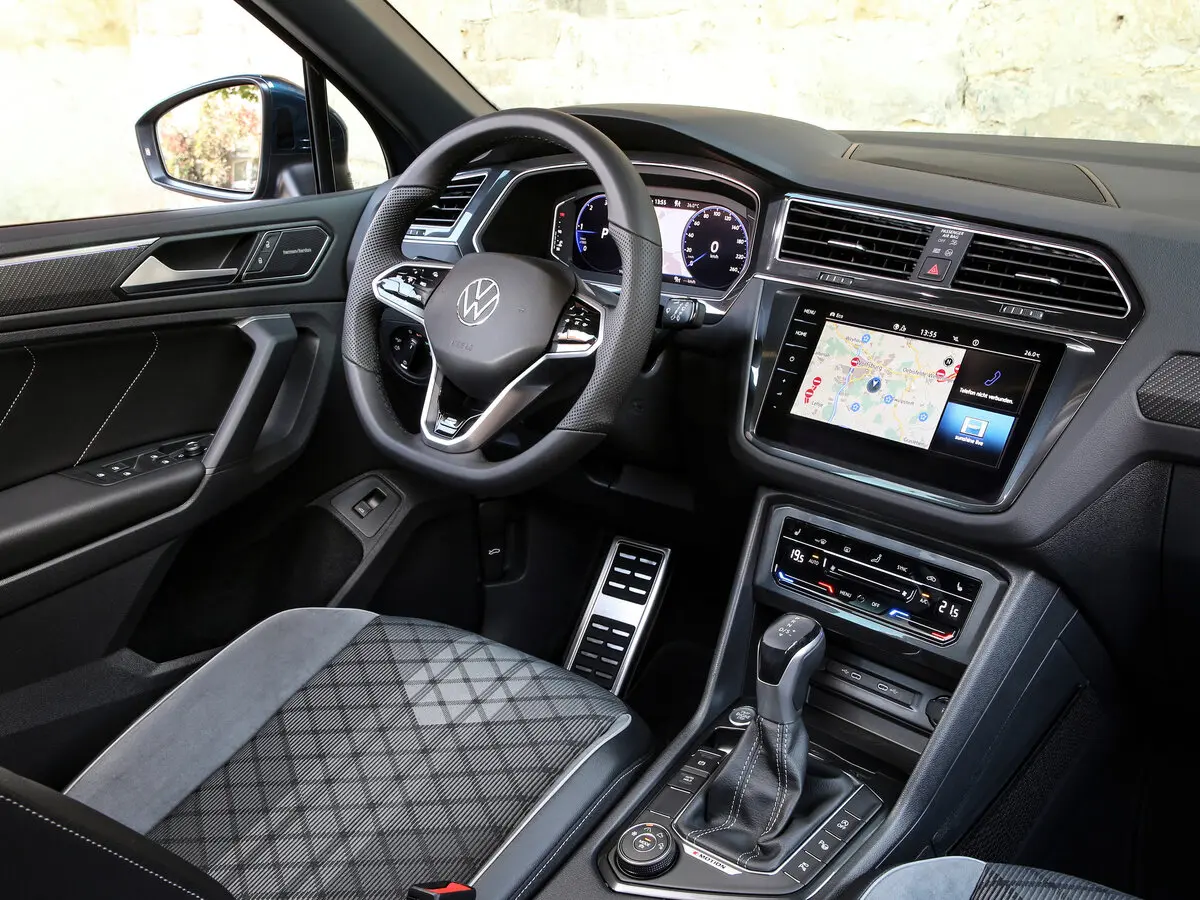Volkswagen Tiguan II Рестайлинг Внедорожник 5 дв. — сүрөт 7