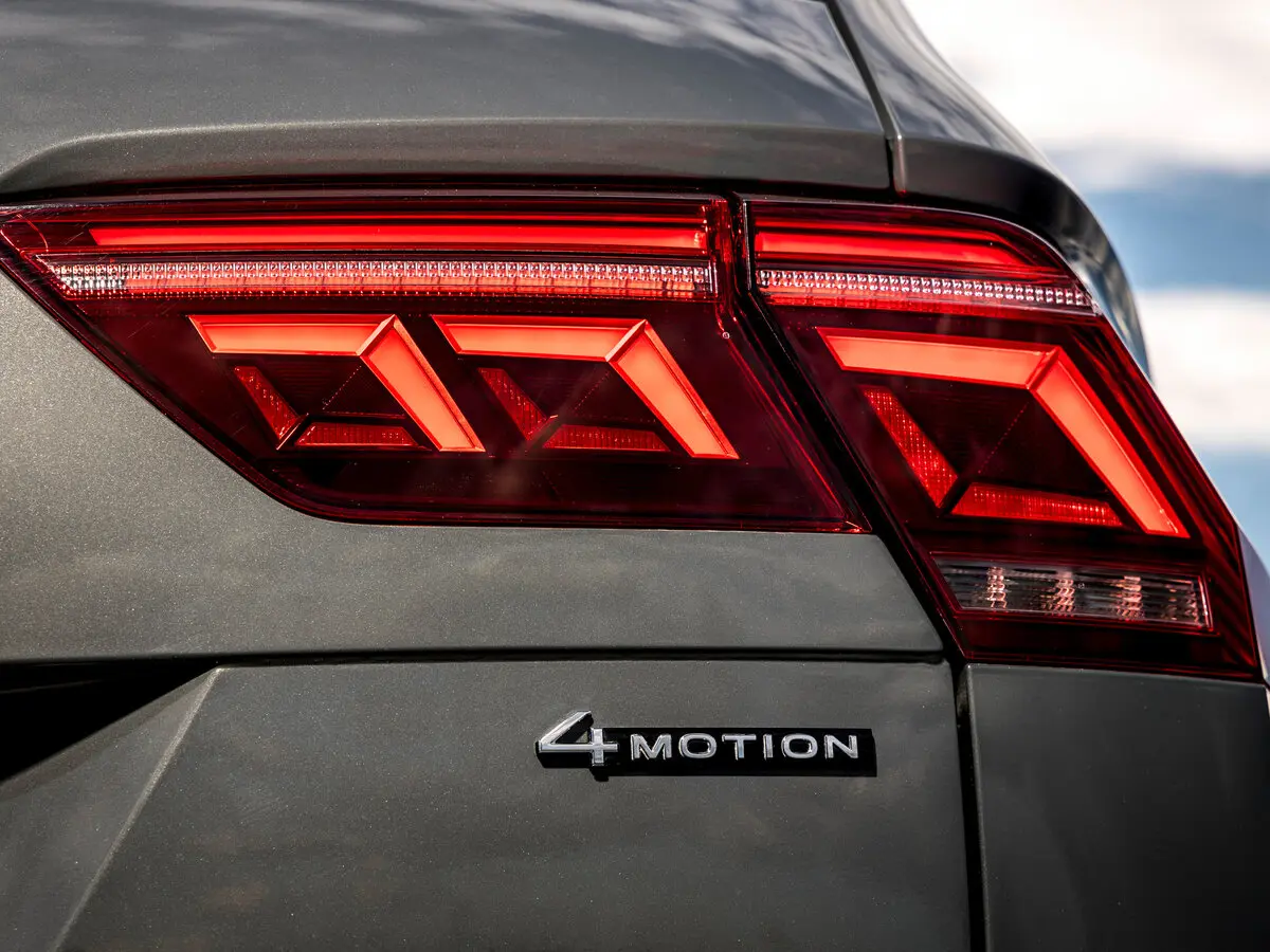 Volkswagen Tiguan II Рестайлинг Внедорожник 5 дв. — сүрөт 14