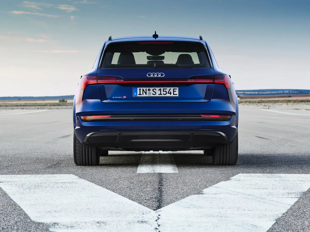 Audi e-tron S 2019 – 2022 Внедорожник 5 дв. — сүрөт 4