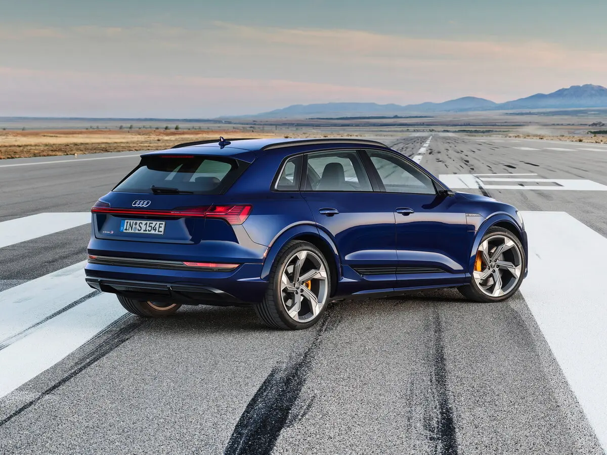 Audi e-tron S 2019 – 2022 Внедорожник 5 дв. — сүрөт 5