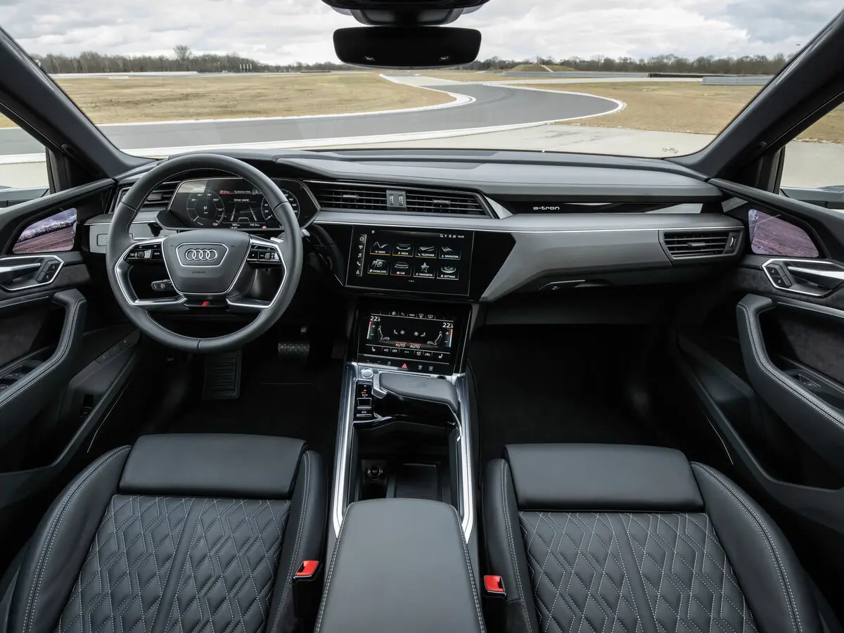 Audi e-tron S 2019 – 2022 Внедорожник 5 дв. — сүрөт 6