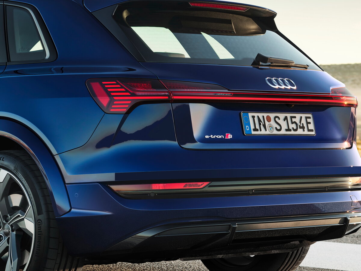 Audi e-tron S 2019 – 2022 Внедорожник 5 дв.