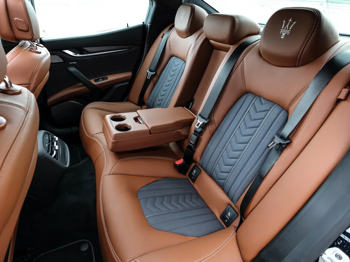 Maserati Ghibli III Рестайлинг 2 Седан — сүрөт 10