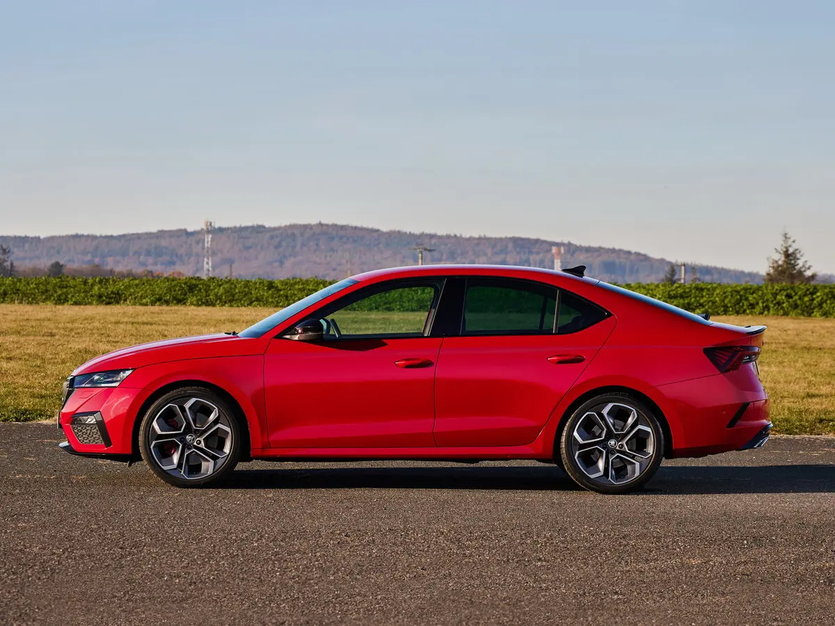 Skoda Octavia RS IV Лифтбек — сүрөт 2
