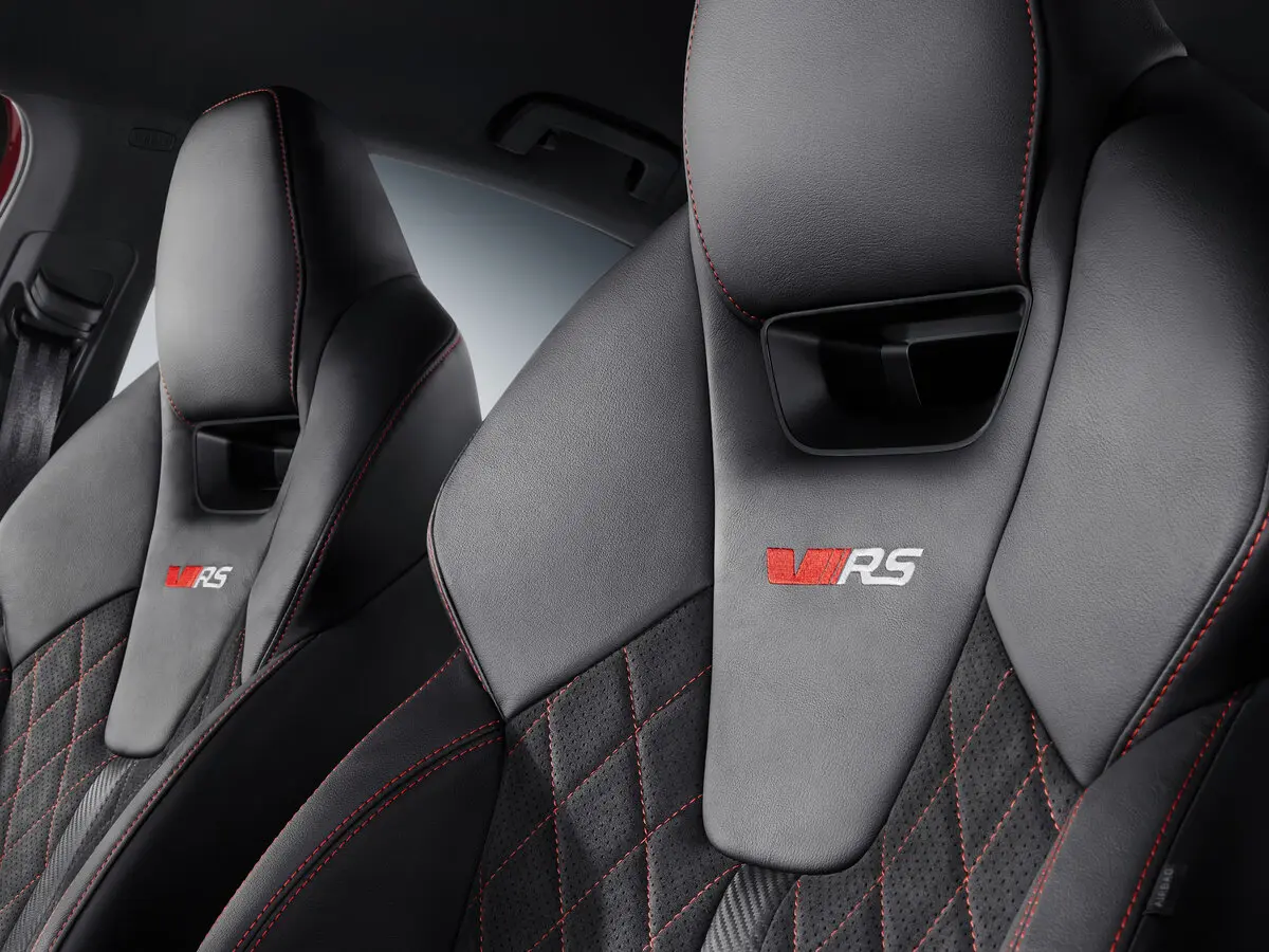 Skoda Octavia RS IV Лифтбек — сүрөт 14