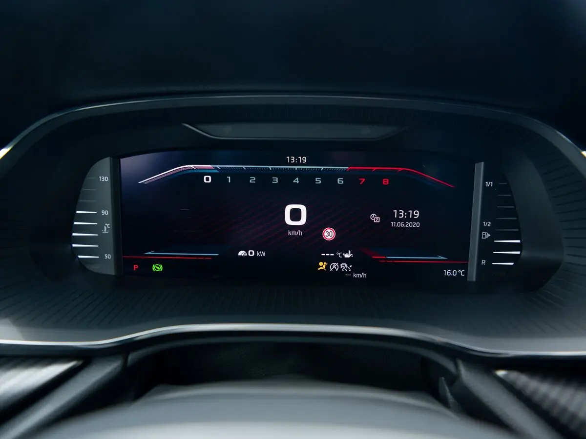 Skoda Octavia RS IV Универсал 5 дв. — 照片 9