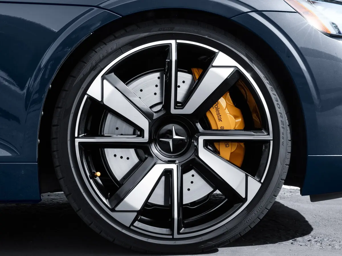 Polestar 1 2019 – 2021 Купе — 照片 16