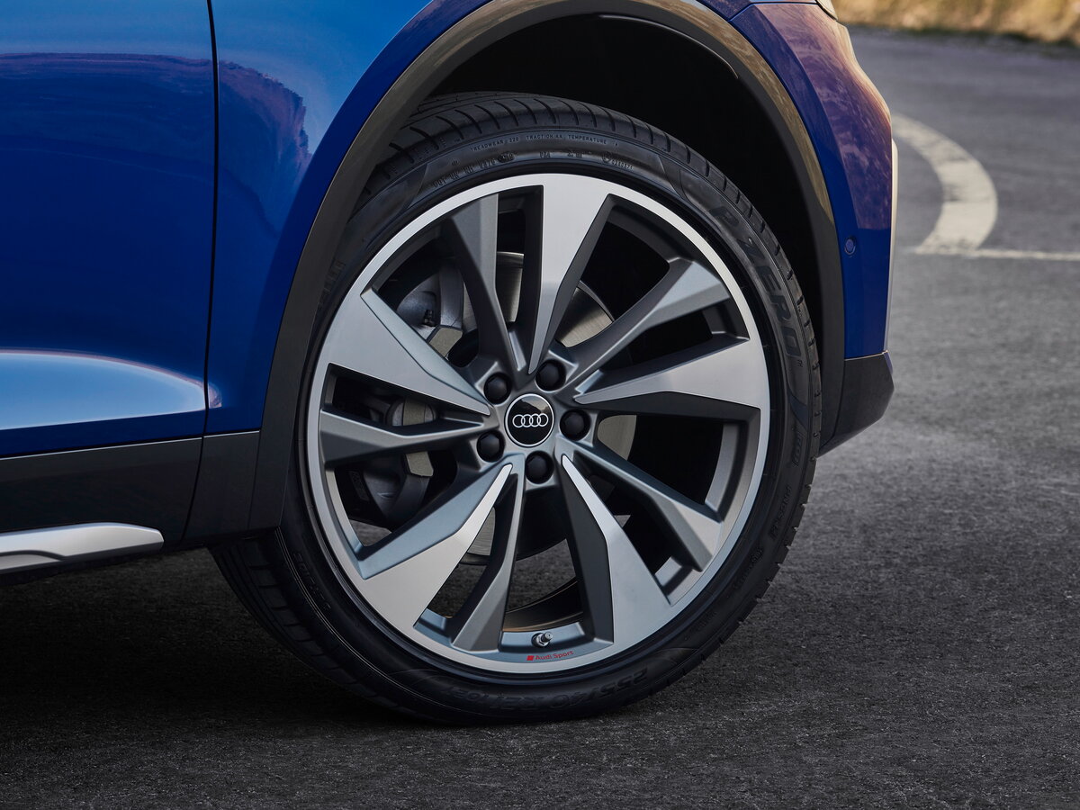 Audi Q5 Sportback I (FY) Внедорожник 5 дв.