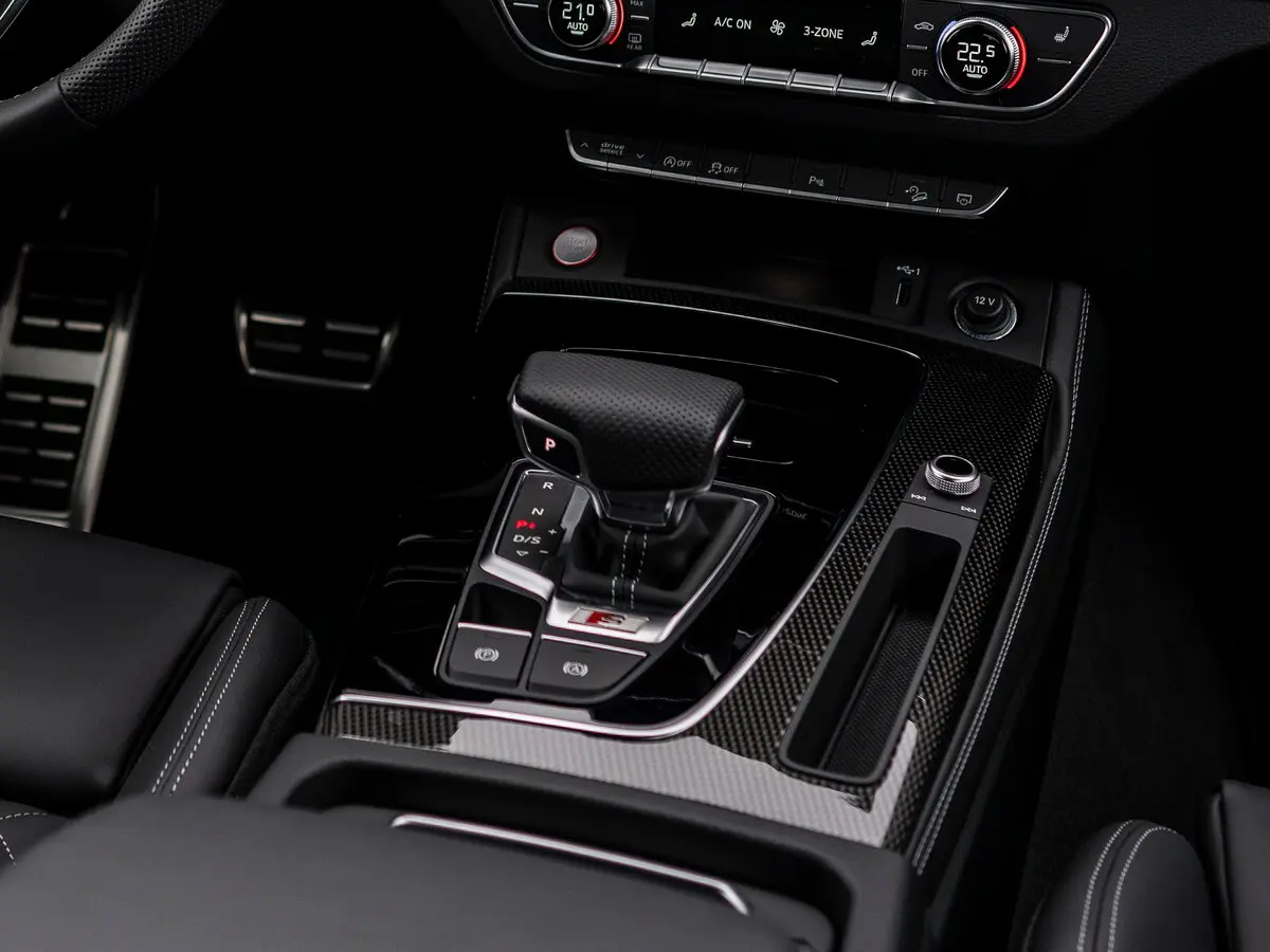 Audi SQ5 Sportback I (FY) Внедорожник 5 дв. — сүрөт 11