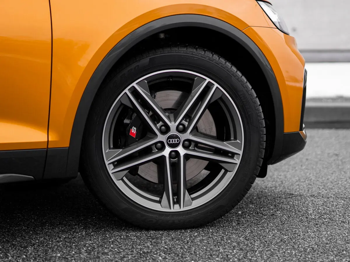 Audi SQ5 Sportback I (FY) Внедорожник 5 дв. — сүрөт 17