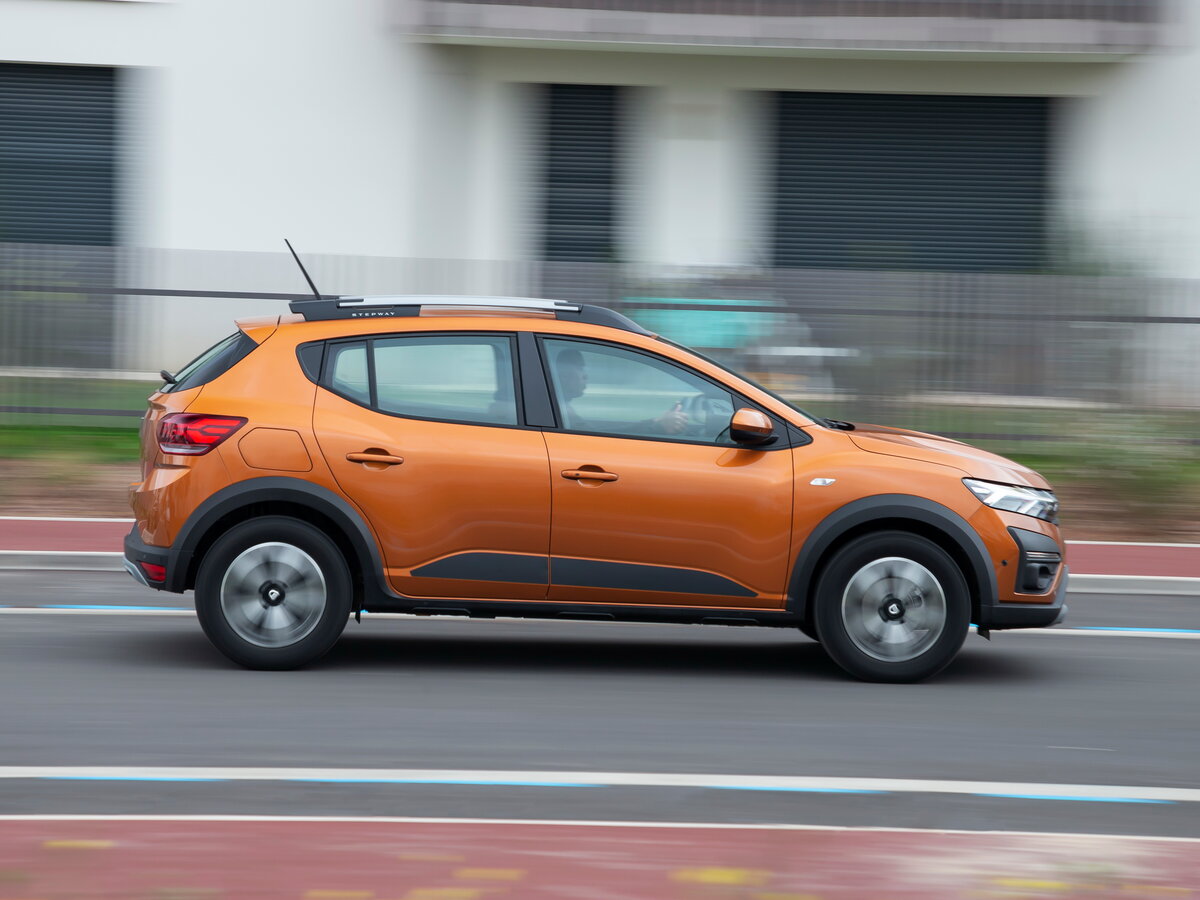 Dacia Sandero III Хэтчбек 5 дв. Stepway — фото 2