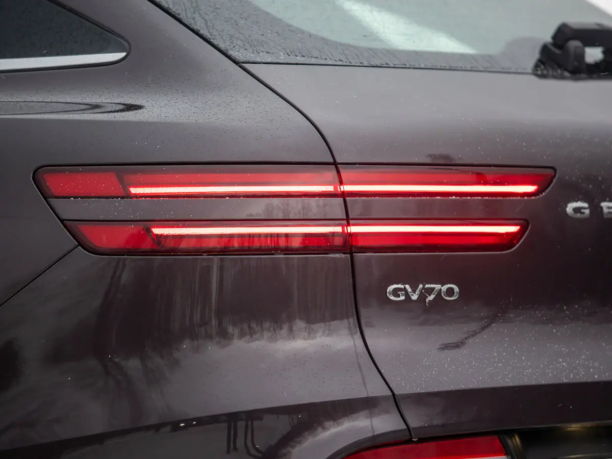 Genesis GV70 I Внедорожник 5 дв. — сүрөт 35