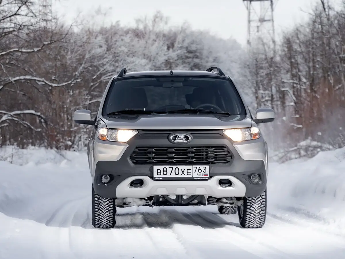 Lada (ВАЗ) Niva Travel I Внедорожник 5 дв. — сүрөт 3