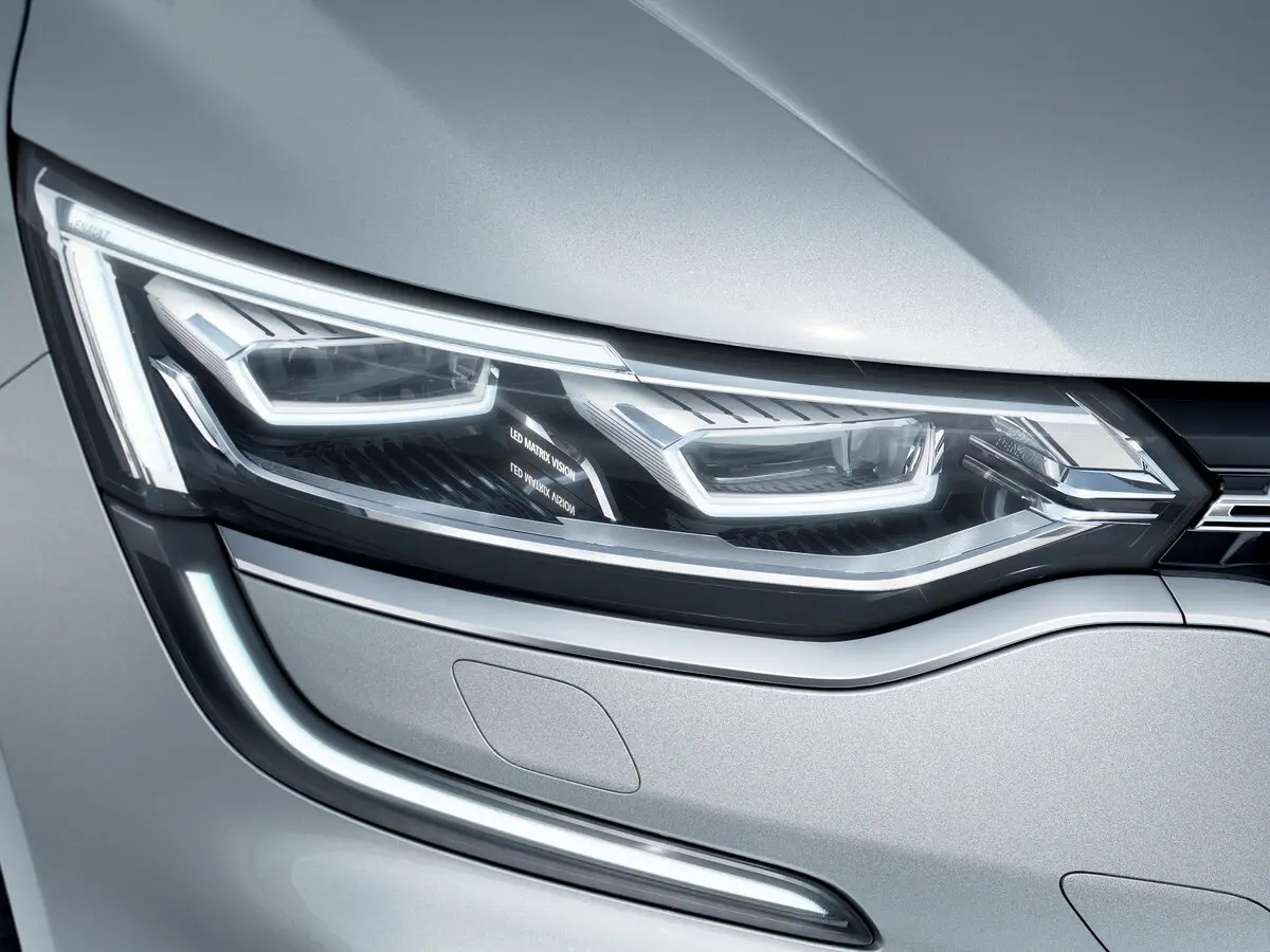 Renault Talisman I Рестайлинг Седан — photo 9