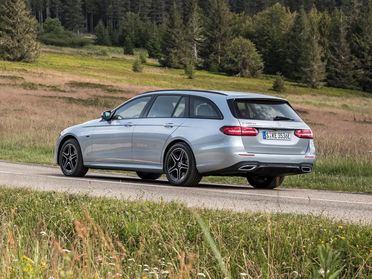 Mercedes-Benz E-Класс V (W213, S213, C238) Рестайлинг Универсал 5 дв. — фото 5