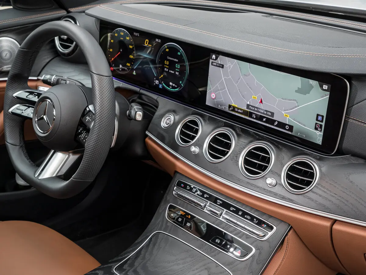 Mercedes-Benz E-Класс V (W213, S213, C238) Рестайлинг Универсал 5 дв. — фото 7