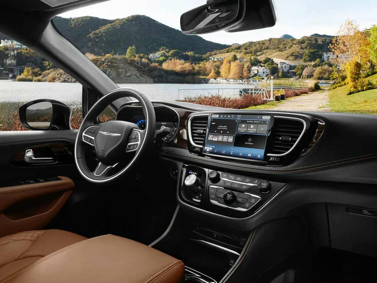 Chrysler Pacifica RU Рестайлинг Минивэн — сүрөт 6