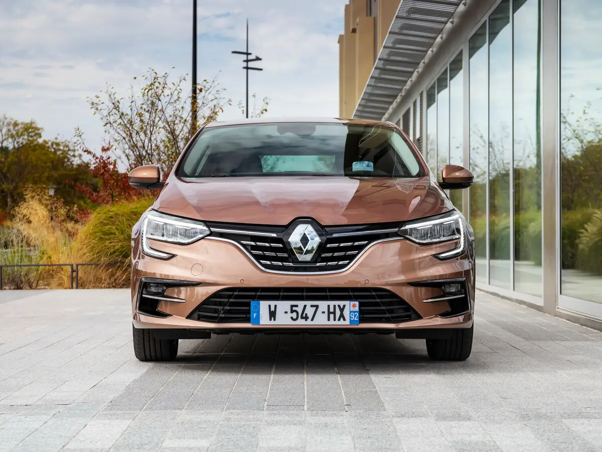 Renault Megane IV Рестайлинг Хэтчбек 5 дв. — сүрөт 3