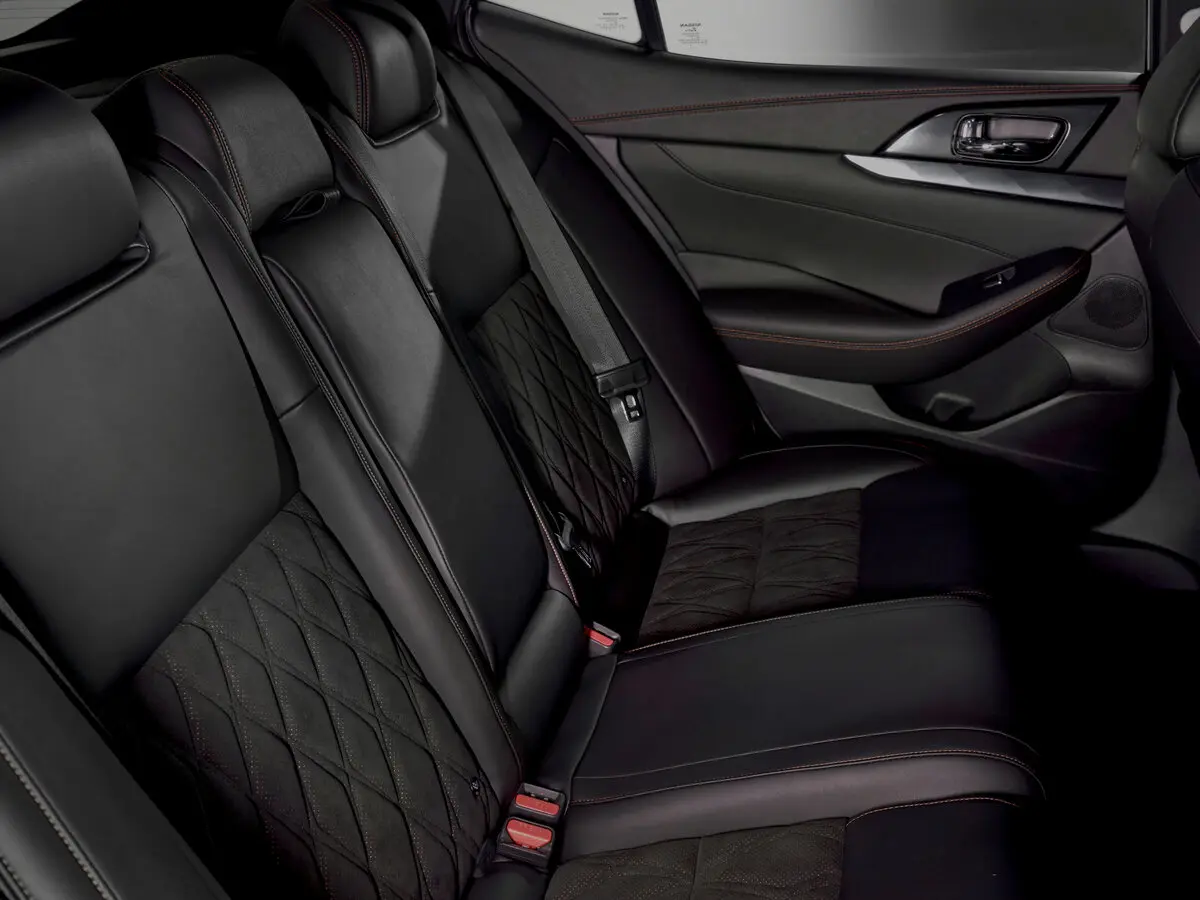 Nissan Maxima VIII (A36) Рестайлинг Седан — сүрөт 11
