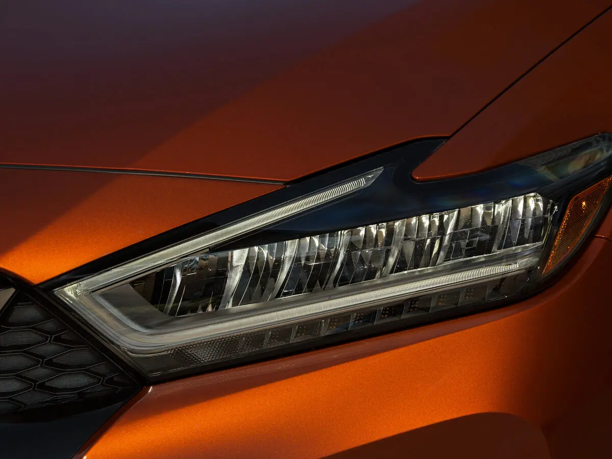 Nissan Maxima VIII (A36) Рестайлинг Седан — сүрөт 16