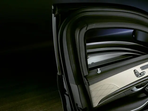 Mercedes-Benz Maybach S-Класс I (X222) Рестайлинг Лимузин Pullman — photo 9