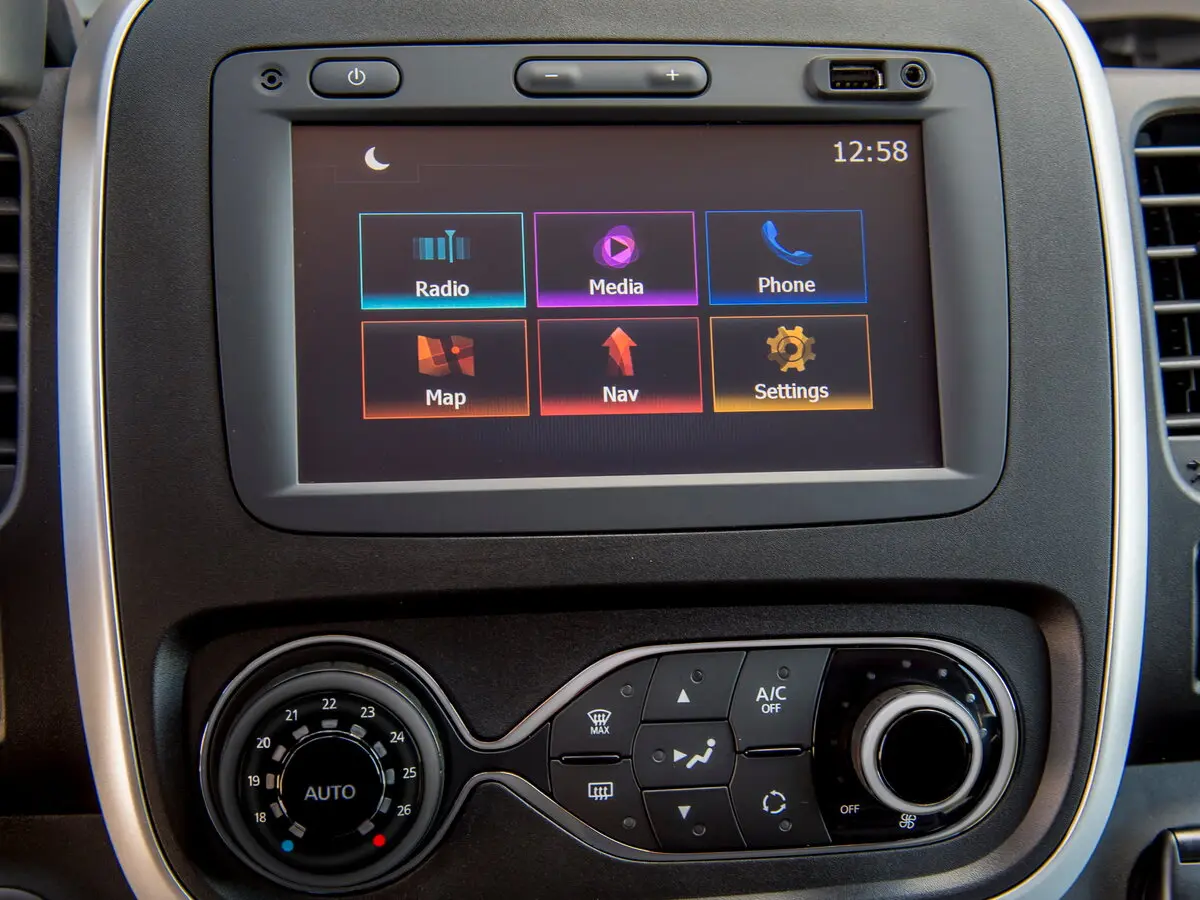 Nissan NV300 2016 – 2021 Минивэн — сүрөт 12