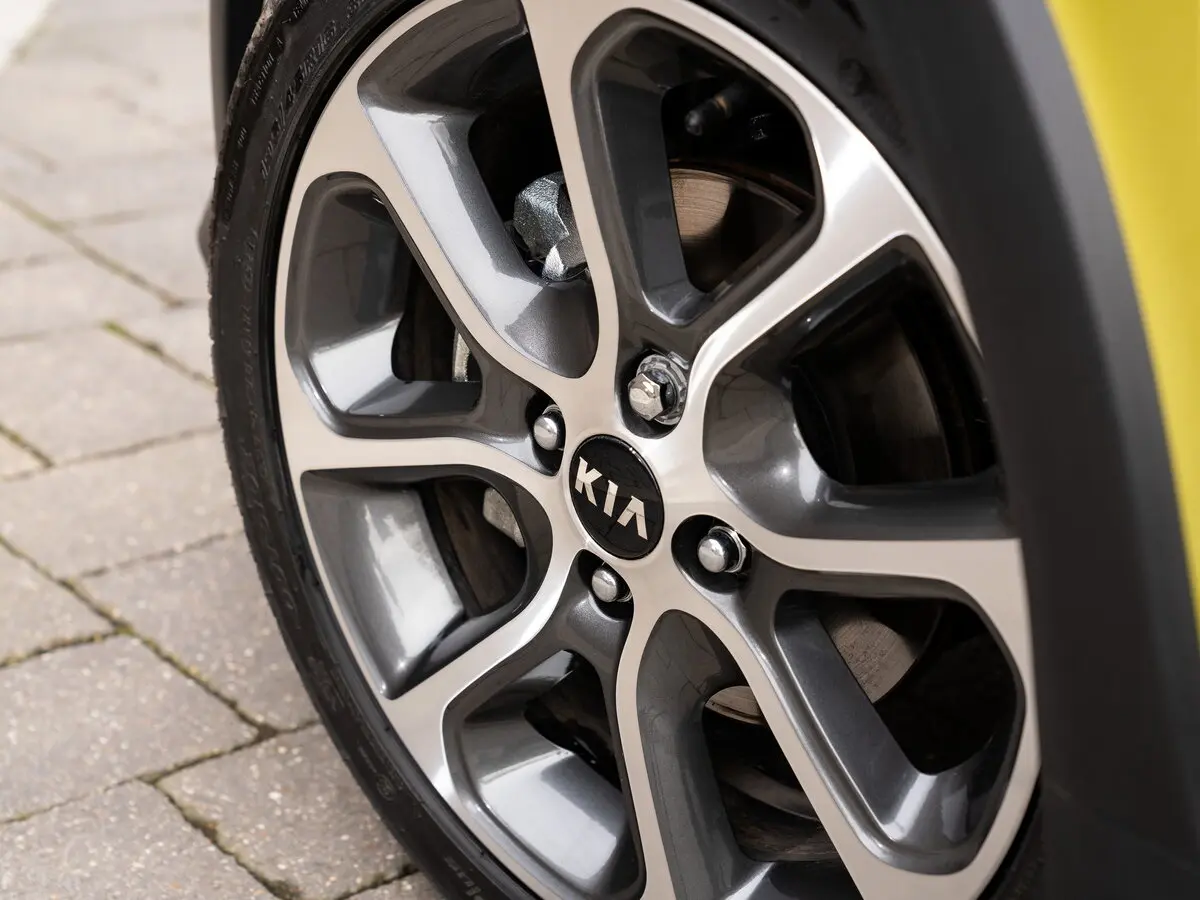Kia Picanto III Рестайлинг Хэтчбек 5 дв. — сүрөт 17