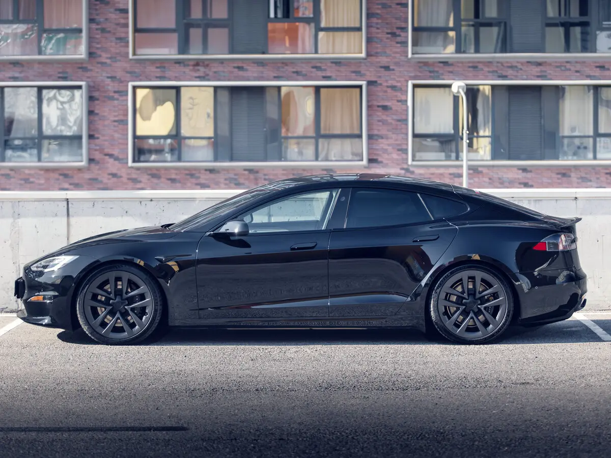 Tesla Model S I Рестайлинг 2 Лифтбек — фото 11