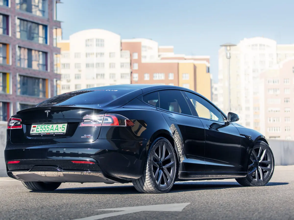 Tesla Model S I Рестайлинг 2 Лифтбек — фото 13