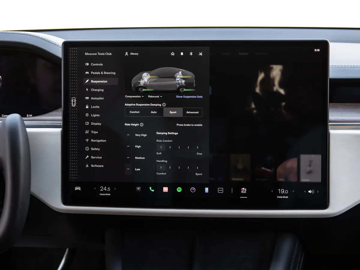 Tesla Model S I Рестайлинг 2 Лифтбек — фото 17