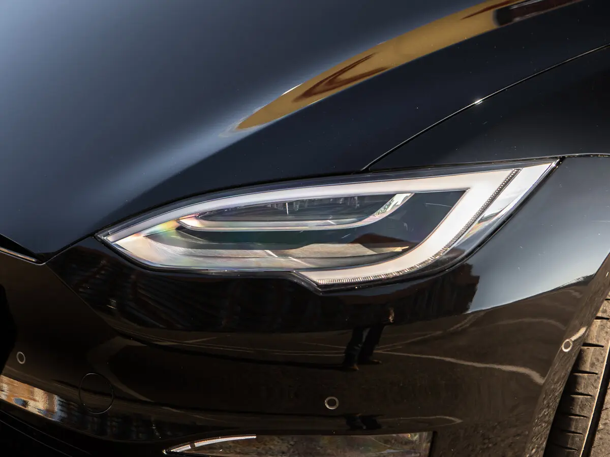 Tesla Model S I Рестайлинг 2 Лифтбек — фото 24